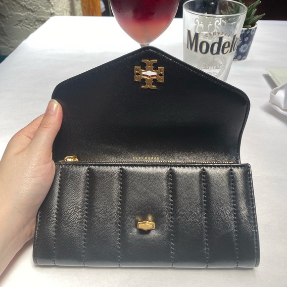⚡️NWT⚡️Tory Burch Kira Heirloom Quilted Envelope Wallet - Picture 4 of 13